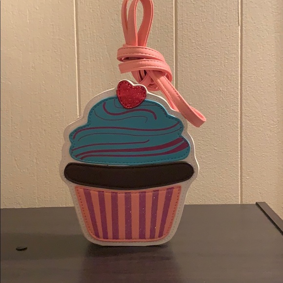 Cupcake 🧁 bag!!!!! - Picture 2 of 4